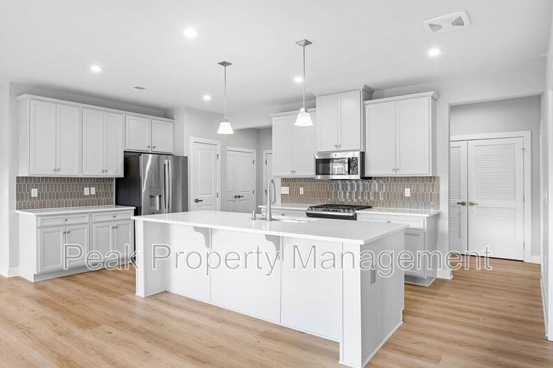 6601 Citory Way #306 - Photo 7 of 22