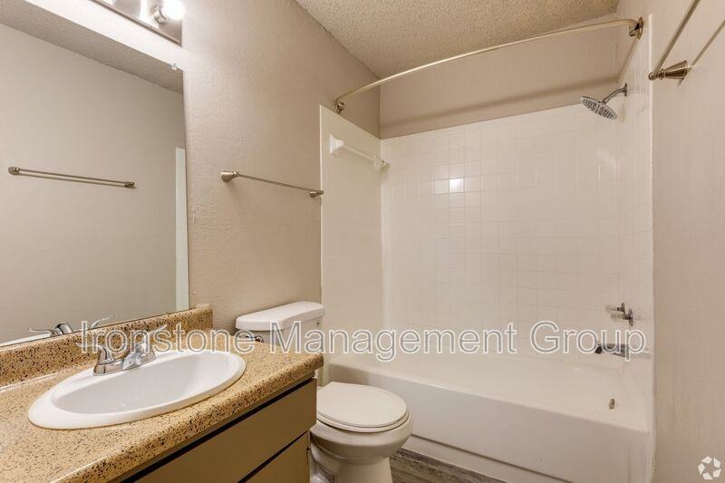 4649 S Darlington Ave #3P - Photo 3 of 5