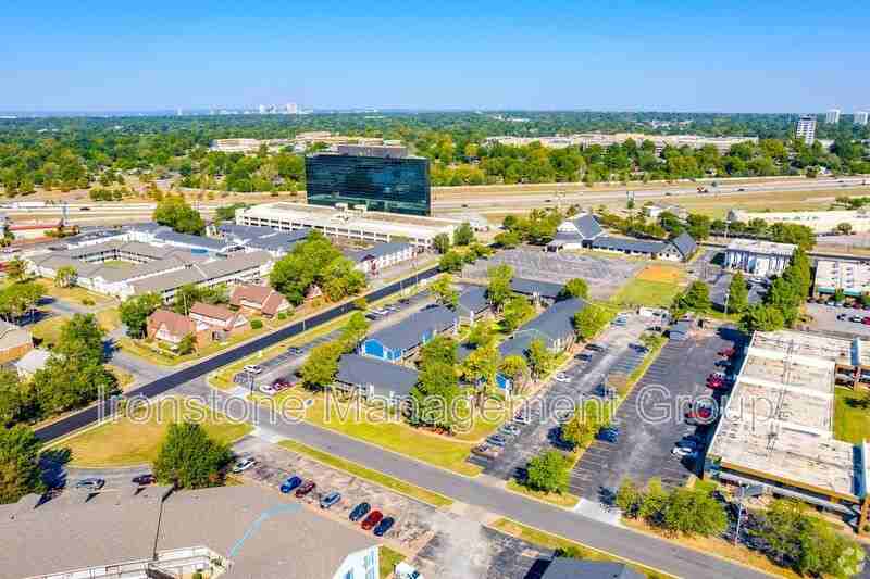 4649 S Darlington Ave #3P - Photo 4 of 5