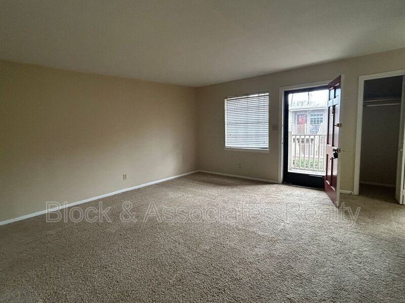 3824 3824 - Photo 5 of 10