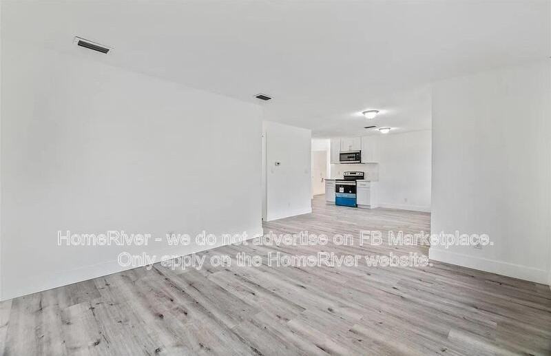 217 Carver St W - Photo 7 of 24