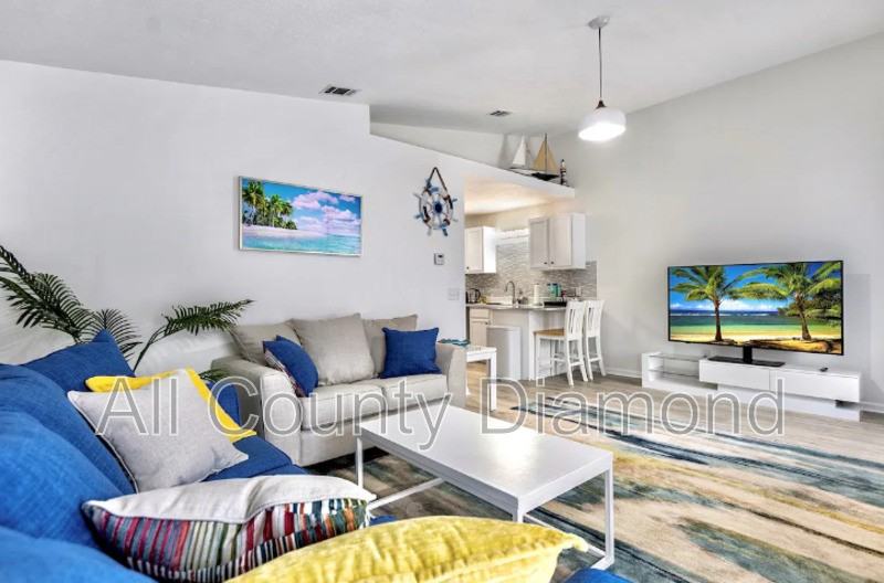 2621 Lagoon Knl - Photo 2 of 13