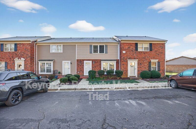 4902 Tower Rd #B - Photo 6 of 50