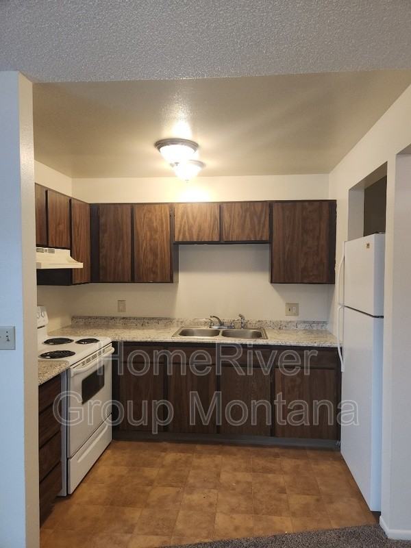 2131 S 4th St W #D - Photo 6 of 21