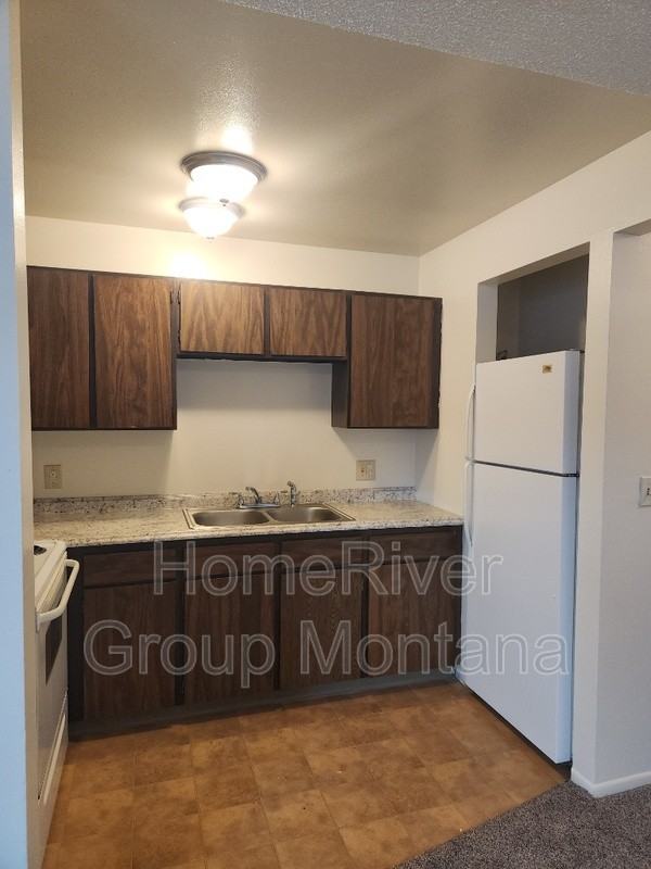 2131 S 4th St W #D - Photo 7 of 21