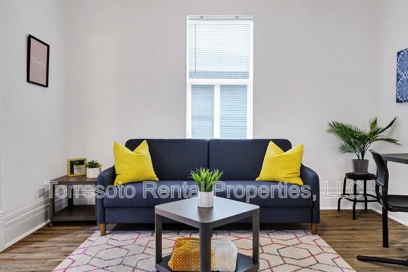 226 Porter St - Photo 6 of 29