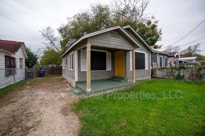 1946 Nolan St - Photo 2 of 23