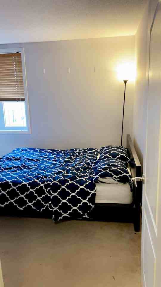 King St W - Photo 6 of 8