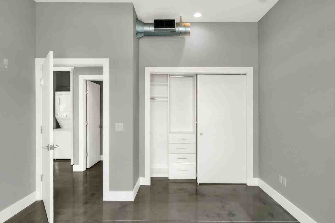 20 on Second - Photo 6 of 13