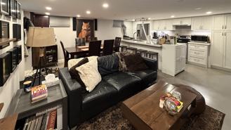 980 Avenue Road #3 - Photo 1 of 1