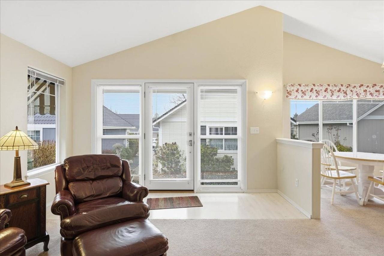 471 Scottsdale Cir - Photo 6 of 21