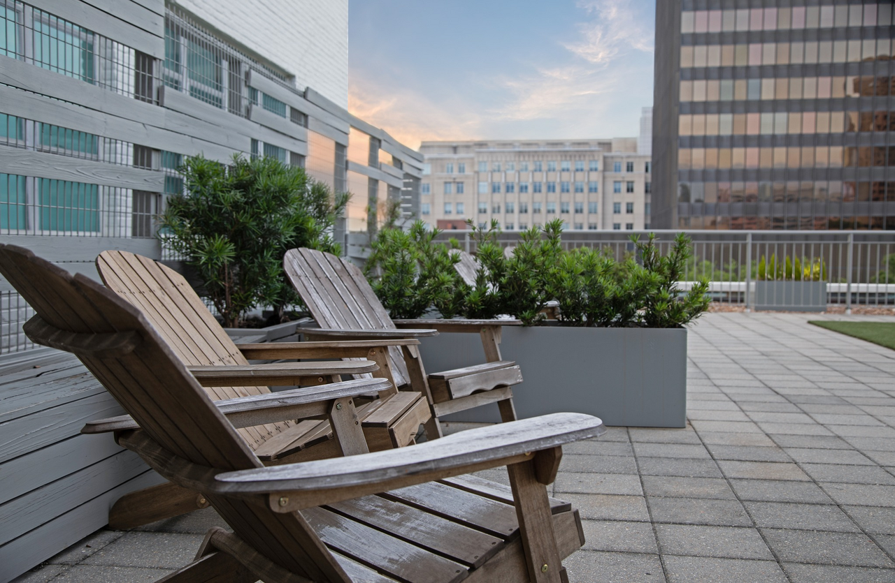 440 On Third Apartments - Photo 4 of 12