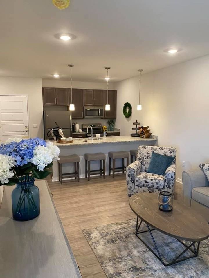 The Pointe Apartments - Photo 5 of 8