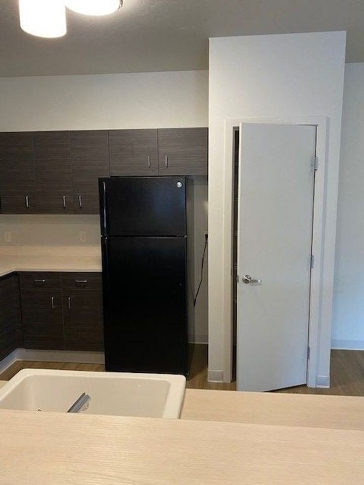 Apartments @ 2 Mile - Photo 4 of 21