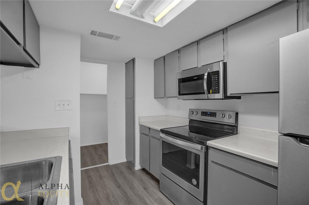 4025 Billingsgate Road #4025 - Photo 3 of 16