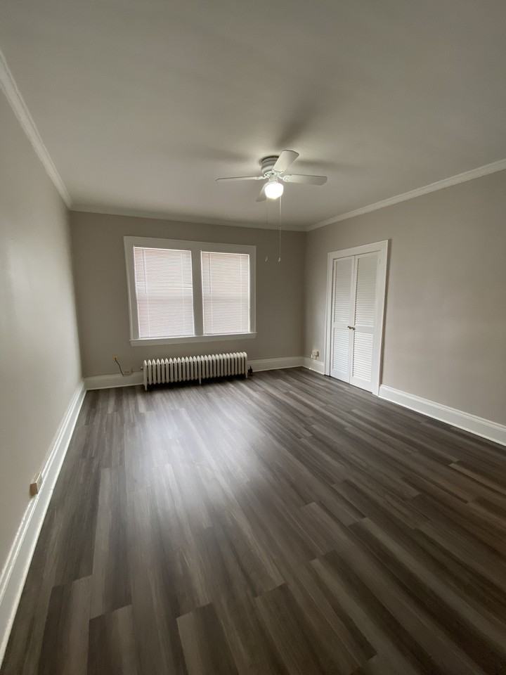 Giel-Detroit - Photo 3 of 19