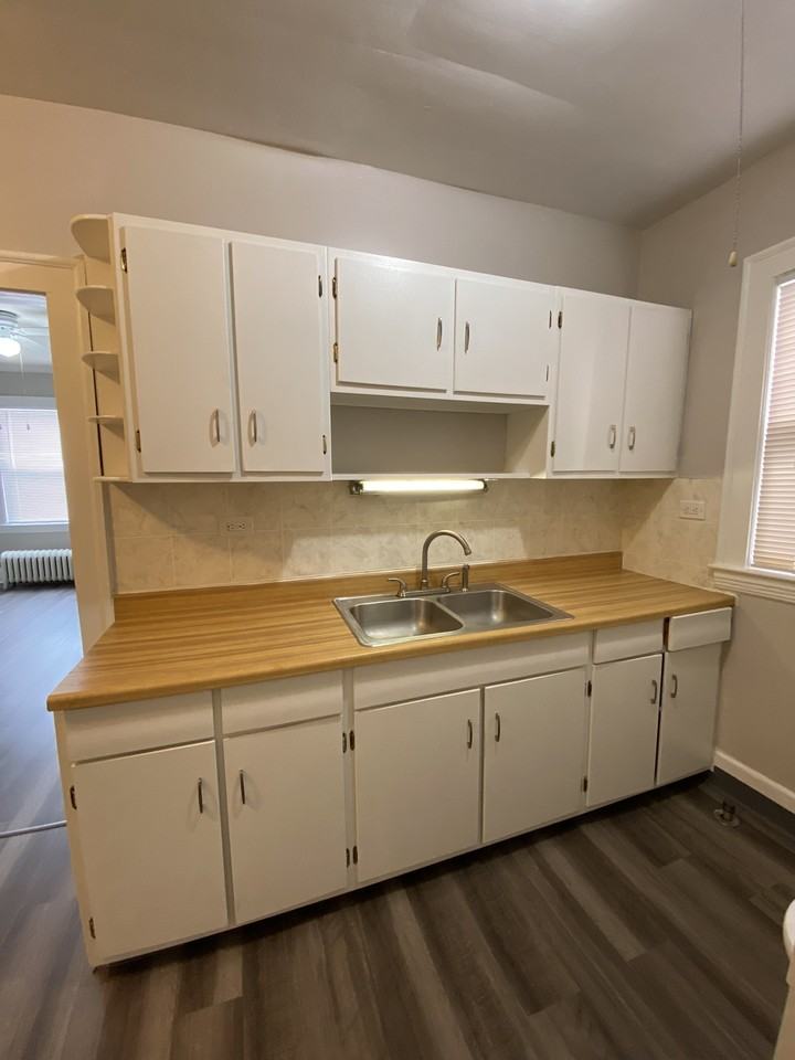 Giel-Detroit - Photo 7 of 19