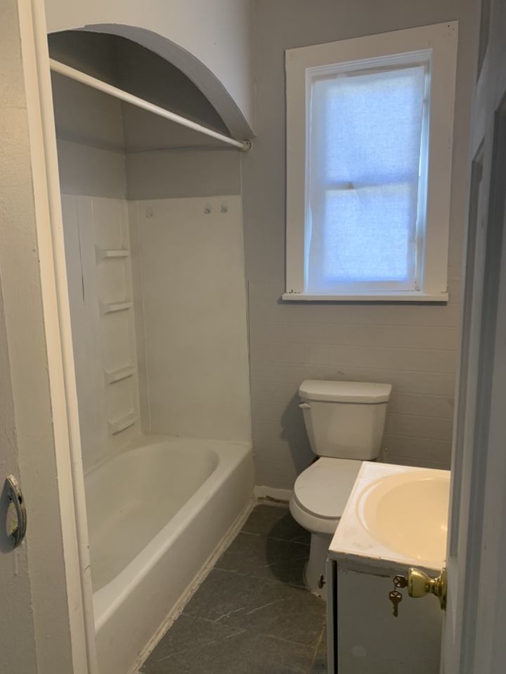 9 Warren Street - Photo 6 of 7