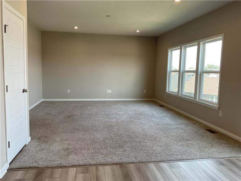 10561 Elderberry Ln - Photo 5 of 12