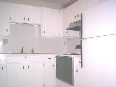 200 Newbury Ave #5 - Photo 2 of 6