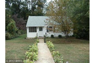 7726 Lisle Ave - Photo 2 of 9