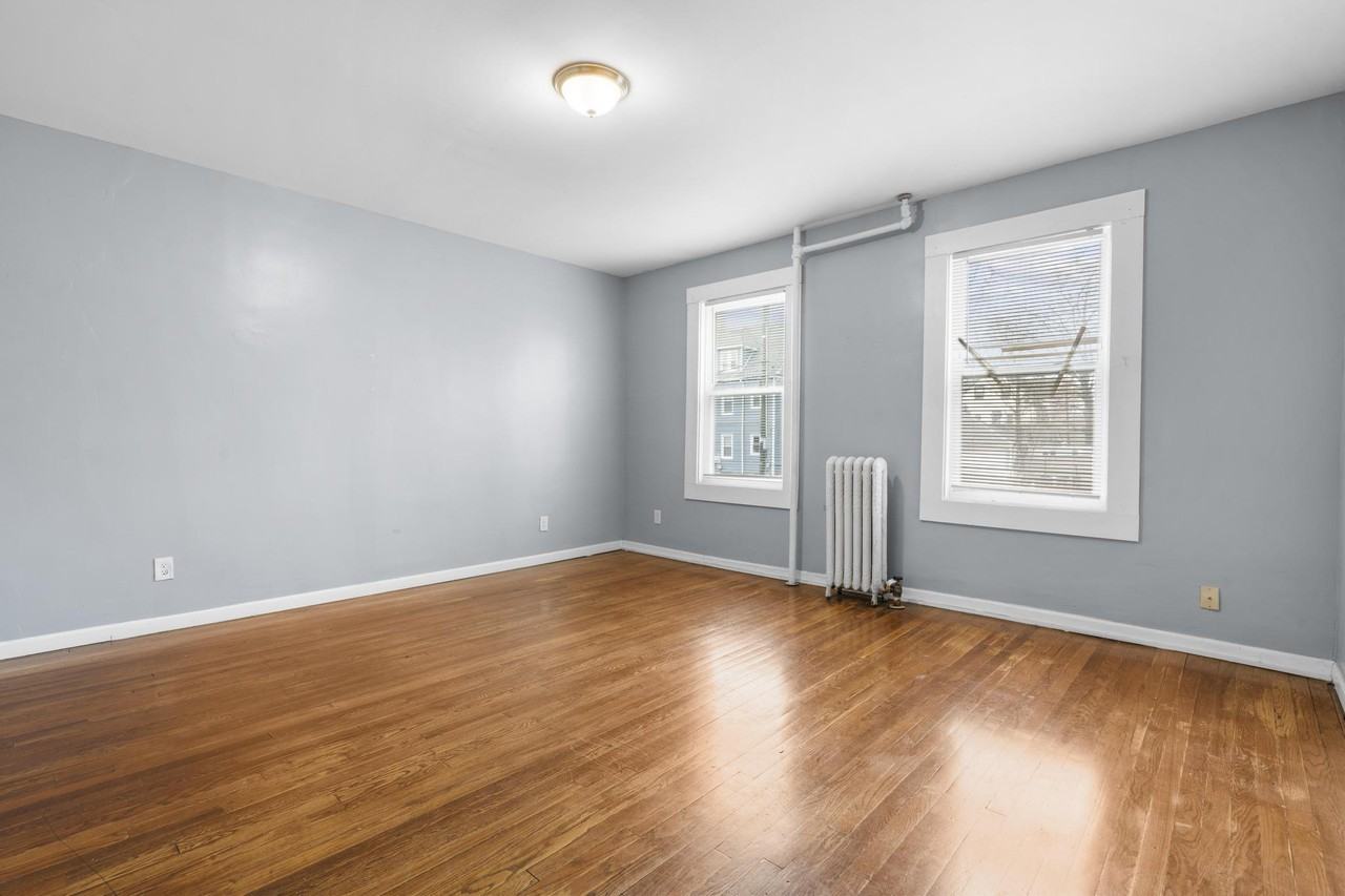 34-38 Beacon Street - Photo 5 of 14