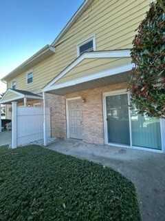 433 Willow Street - Photo 2 of 12