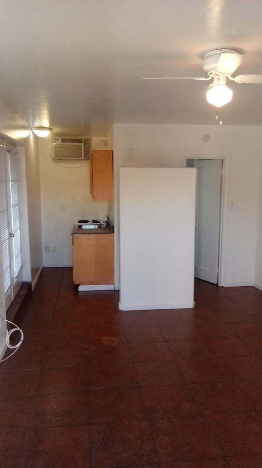 304-306 E Blacklidge Apartments - Photo 2 of 18