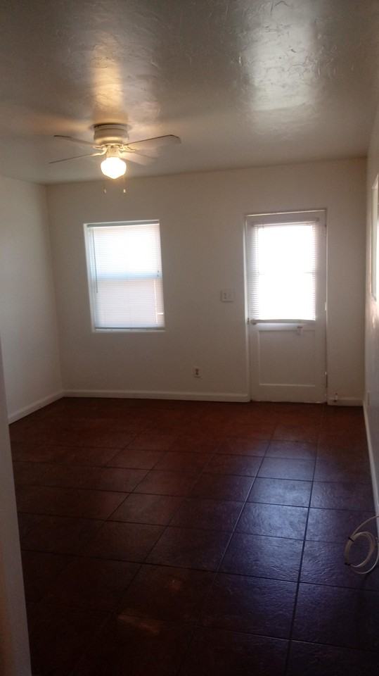 304-306 E Blacklidge Apartments - Photo 4 of 18