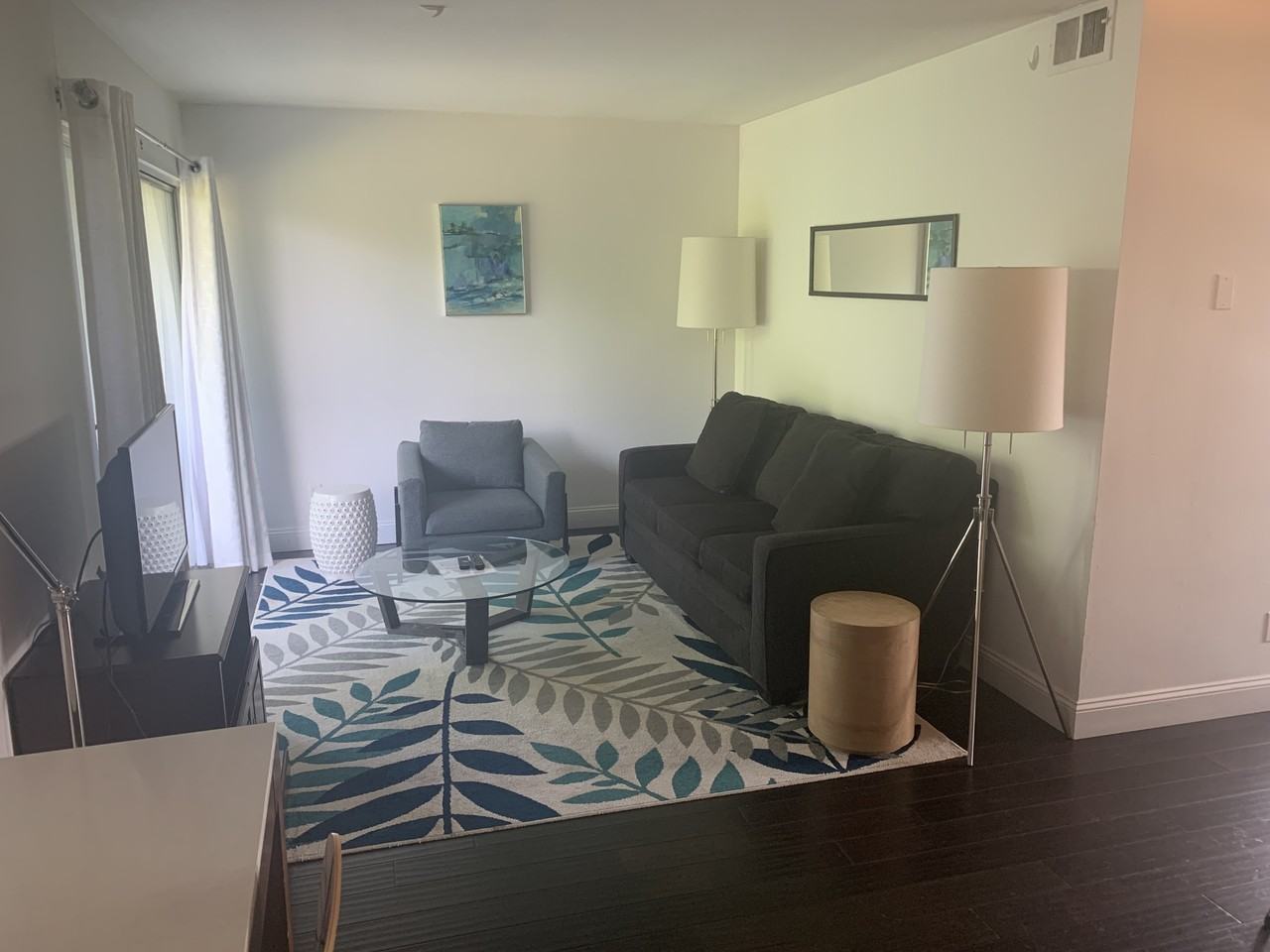 627 Garden Avenue - Photo 4 of 19