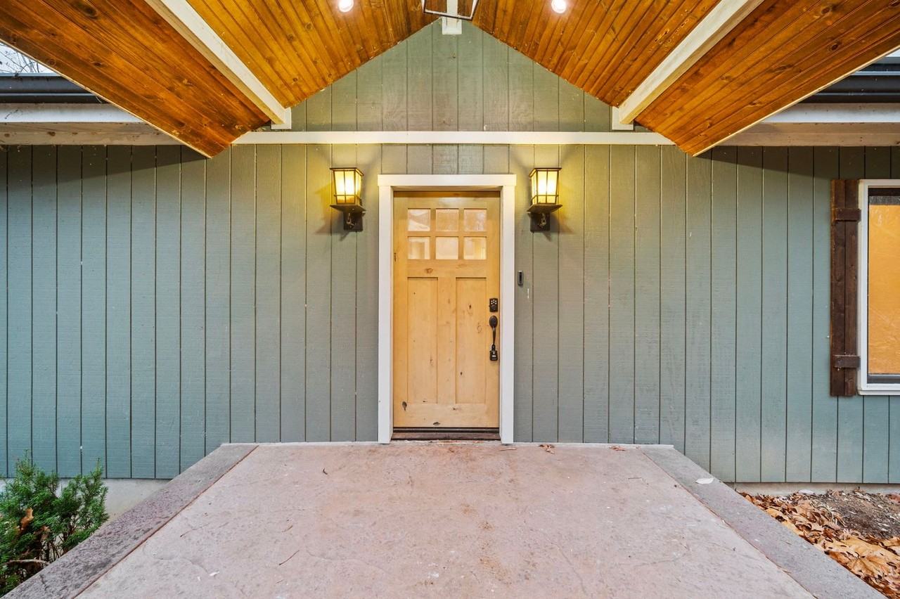 109 Mayhew Road - Photo 4 of 50