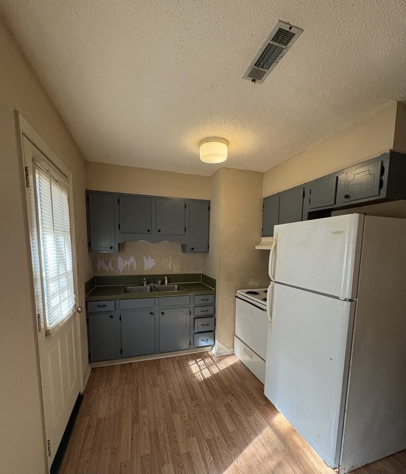 430 Critcher Drive - Photo 3 of 8