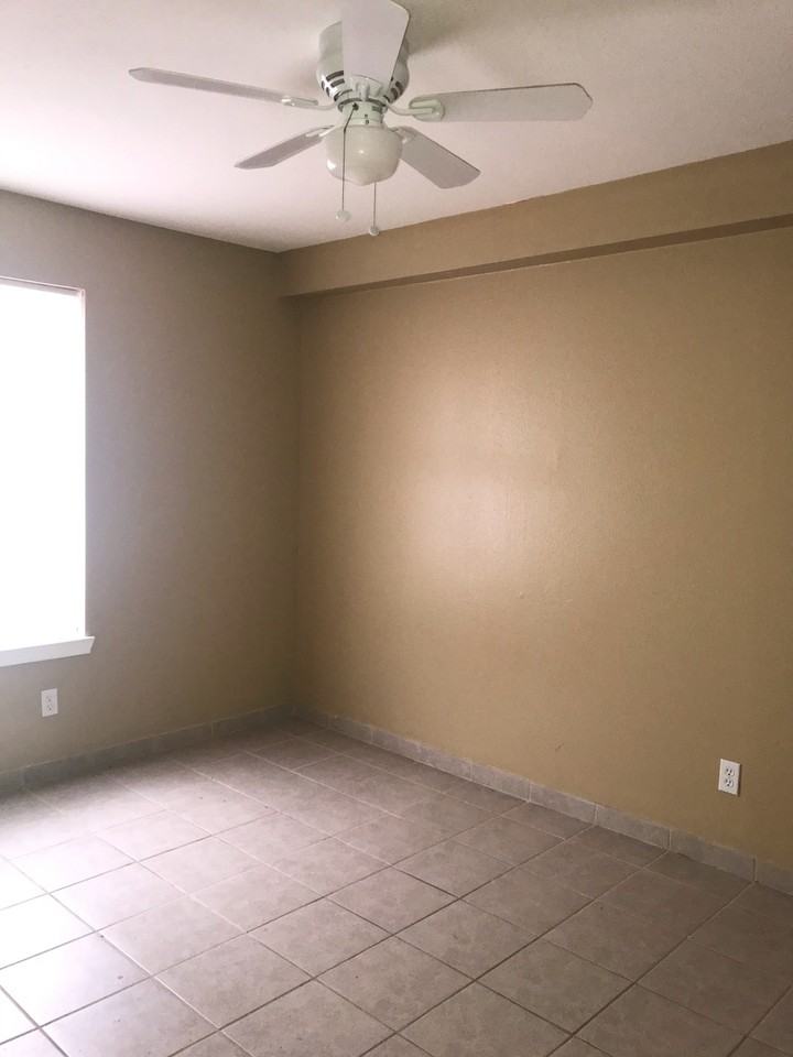 106 S Bryan Rd. - Photo 4 of 7