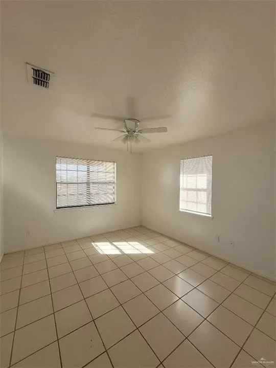 1612 Orange Avenue - Photo 2 of 3