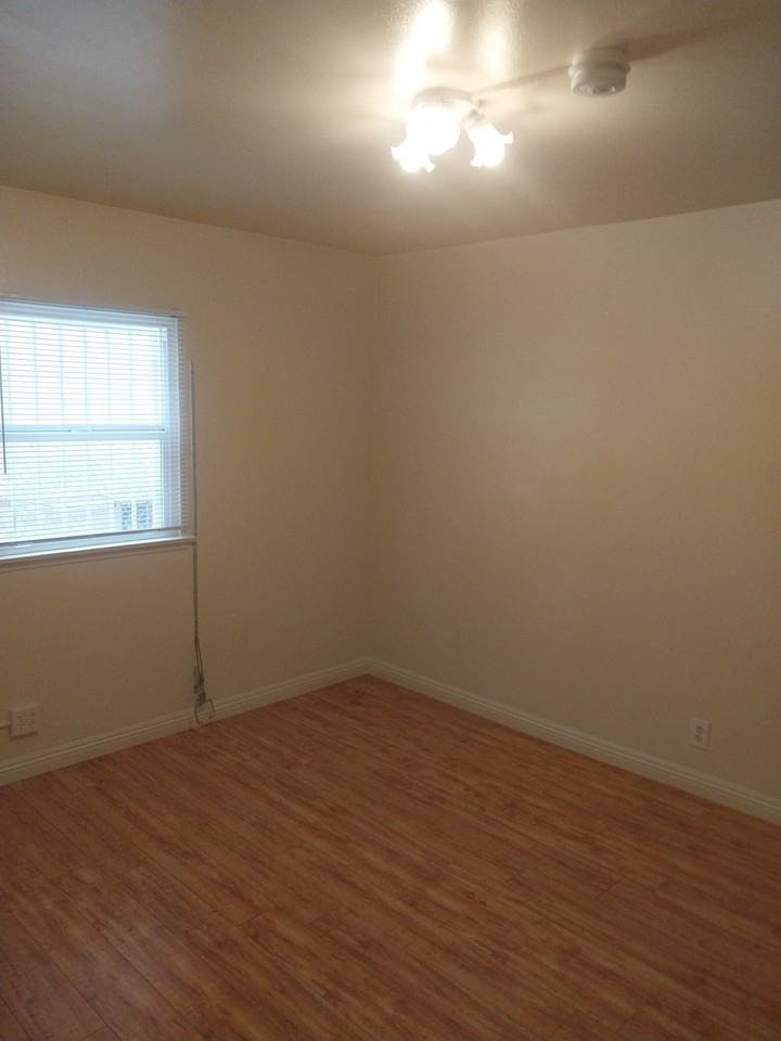 4253-4257 1/2 Centinela Avenue - Photo 7 of 9