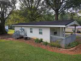 featured image of Lee Street