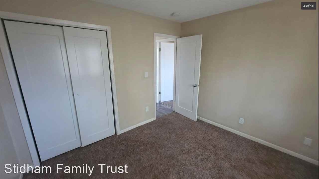 6920 SW 9th Street - Photo 6 of 7