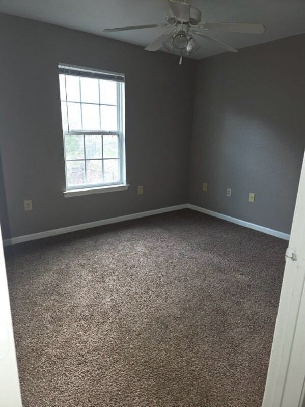 2995 Blue Springs Parkway - Photo 3 of 32