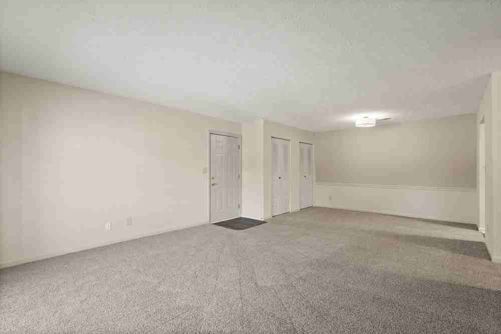 Charlestown Crossing Apartments LLC - Photo 7 of 12