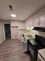 Lynnwood Arms Apartments - Photo 1 of 1