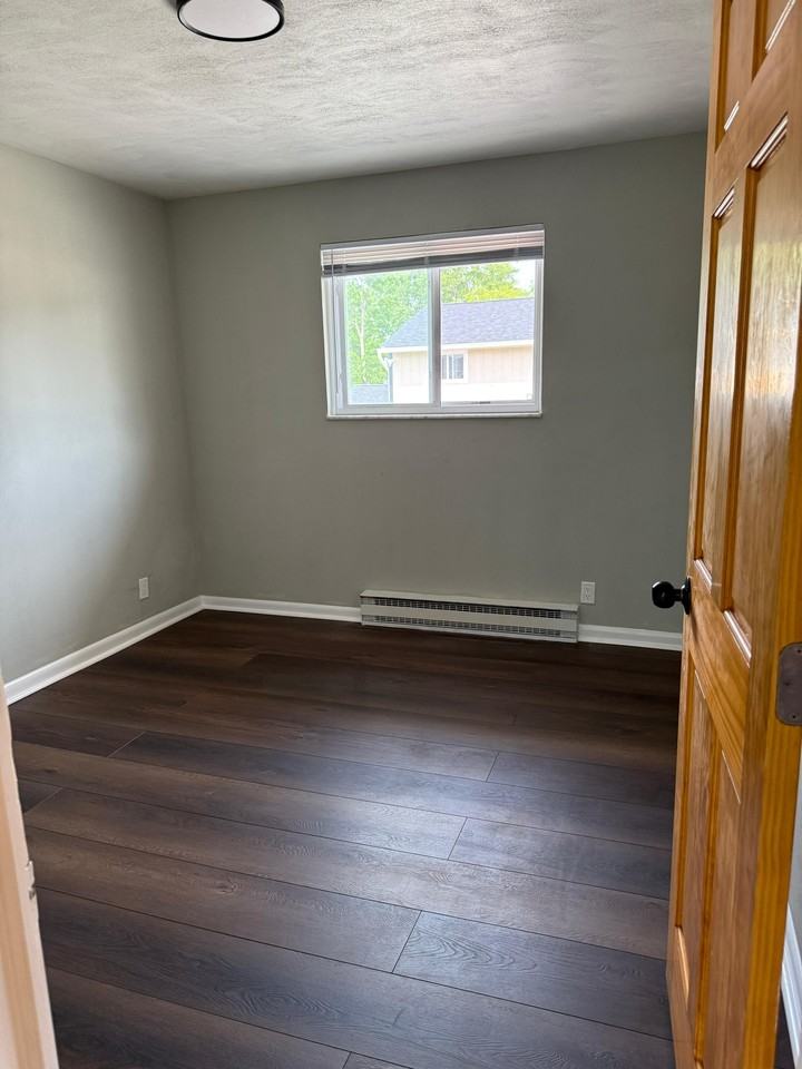 741 West Locust Street - Photo 7 of 19