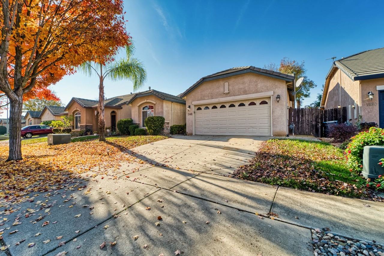 1148 Via Roma Way - Photo 3 of 27