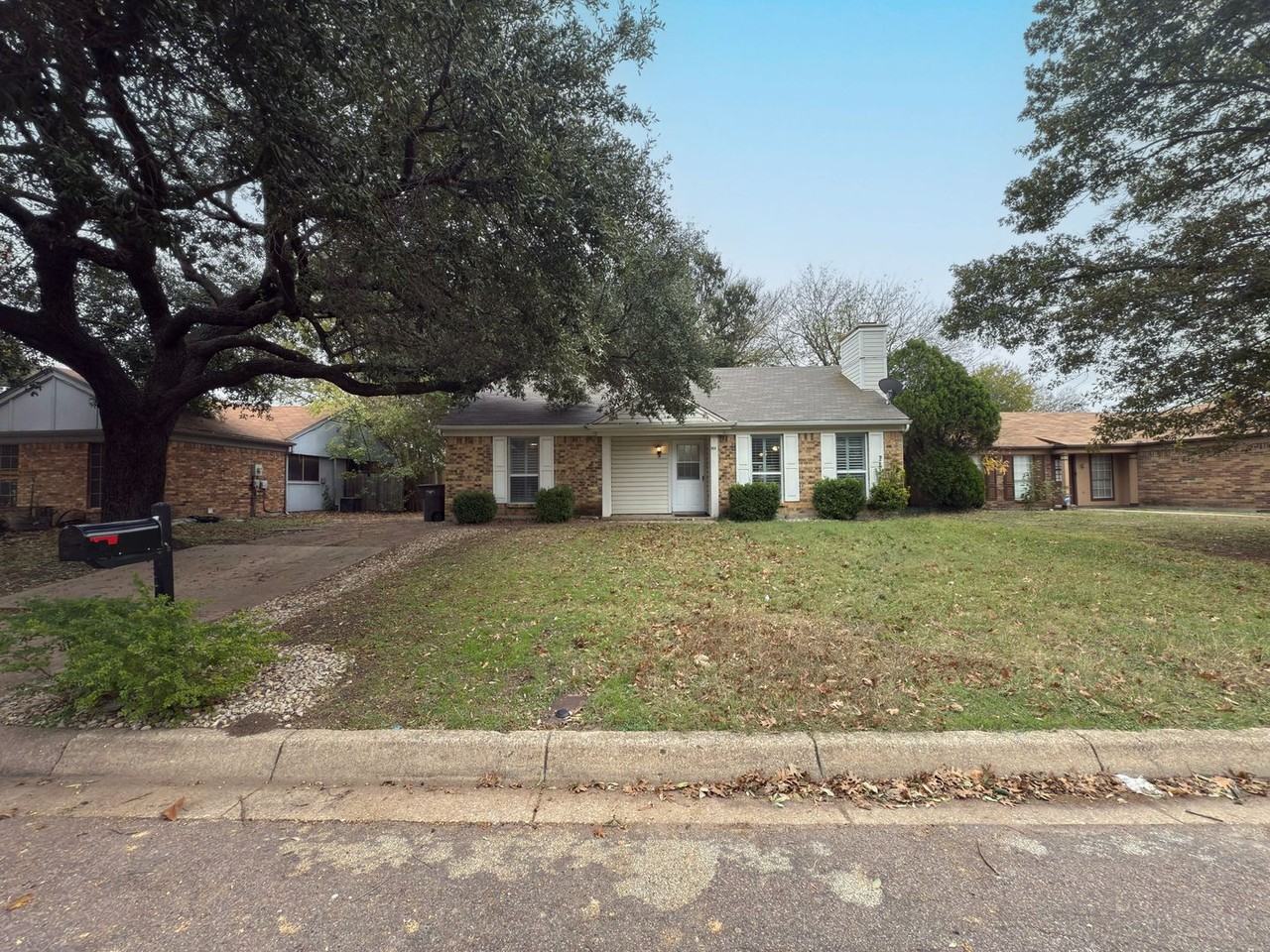 7016 Sunnybank Dr - Photo 2 of 24