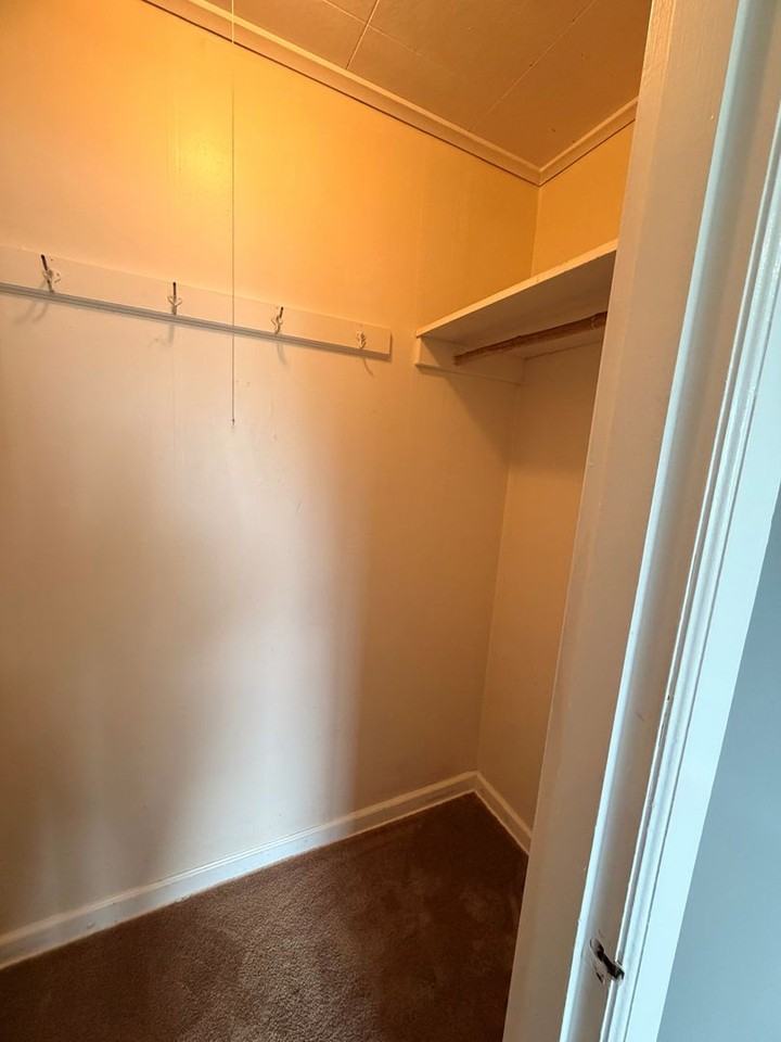 386/390/400 W. Marine Drive - Photo 6 of 50