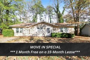 featured image of 923 Edgehill Drive