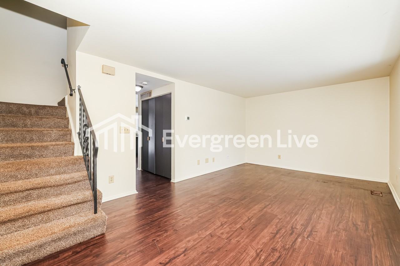 7502 Mount Whitney St - Photo 4 of 16