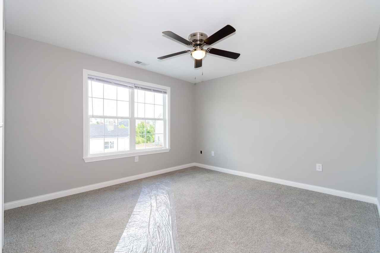 139 Bellbrook Lane - Photo 3 of 10