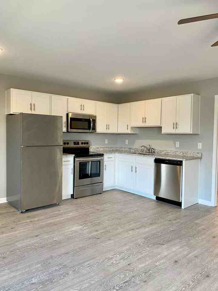 Park Crest Apartments - Photo 2 of 17