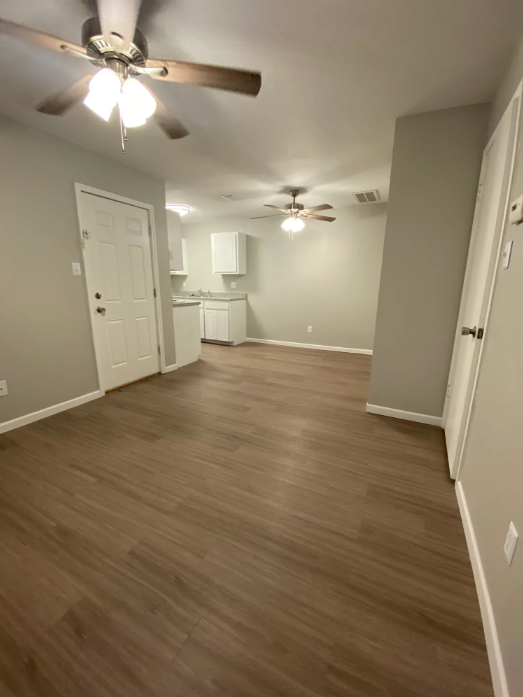 Village Oaks Apartments - Photo 5 of 7