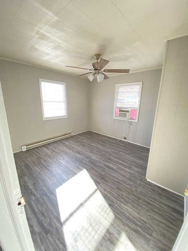 E Ridge Ave - Photo 4 of 15